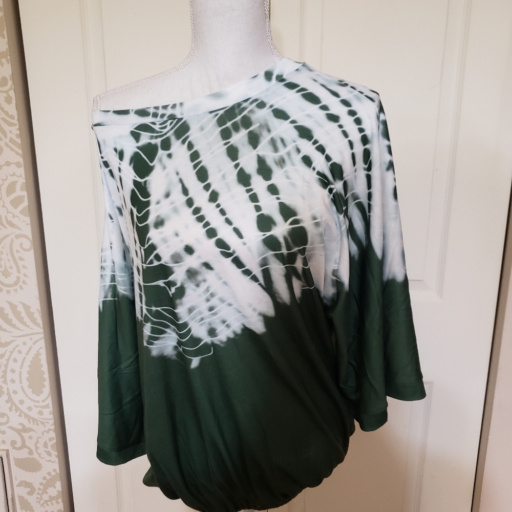 Ladies size large top - Picture 7 of 7